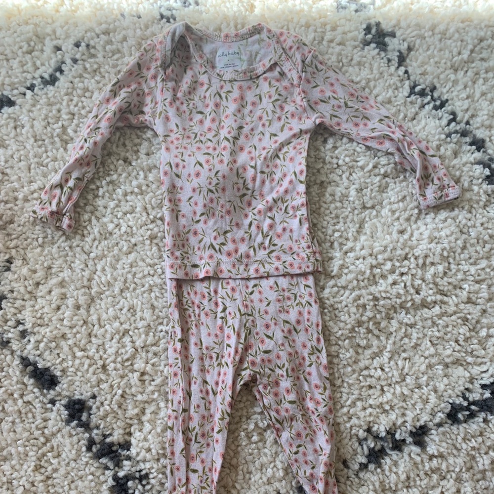 Solly baby 2 piece pajamas